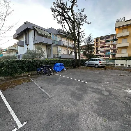 La Casa Di Aurora Apartment *